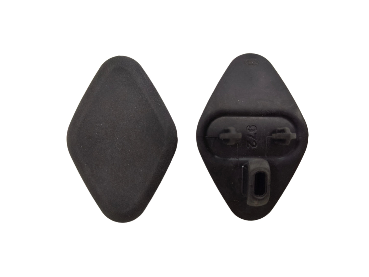 Rear no-fender grommet